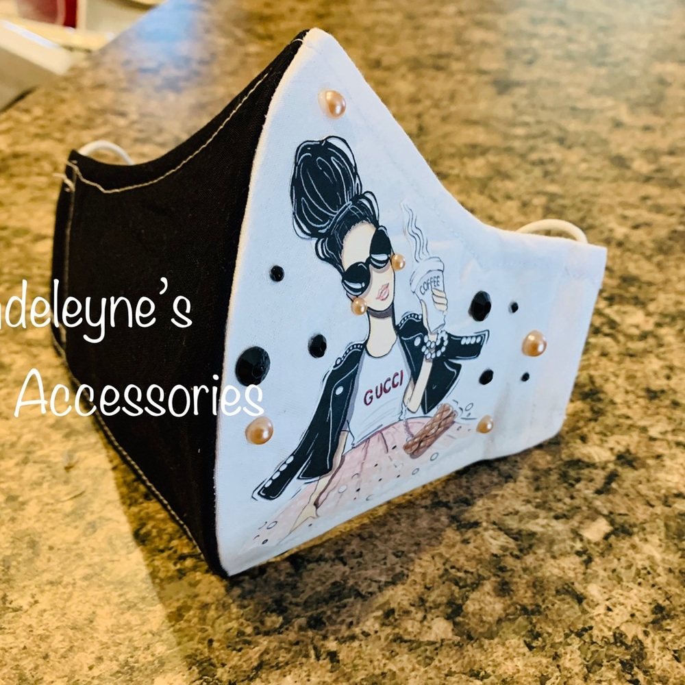 Very Unique, Miss Gucci mask double filter